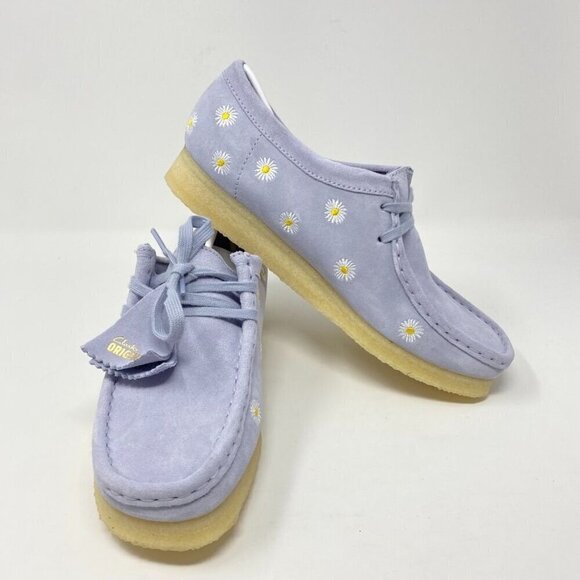 Clarks Wallabee Embroidered Slip-On Shoes Size 10 Cloud Grey Embroidery Suede - Picture 3 of 12